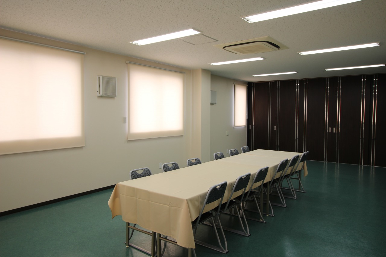 控室・会食室